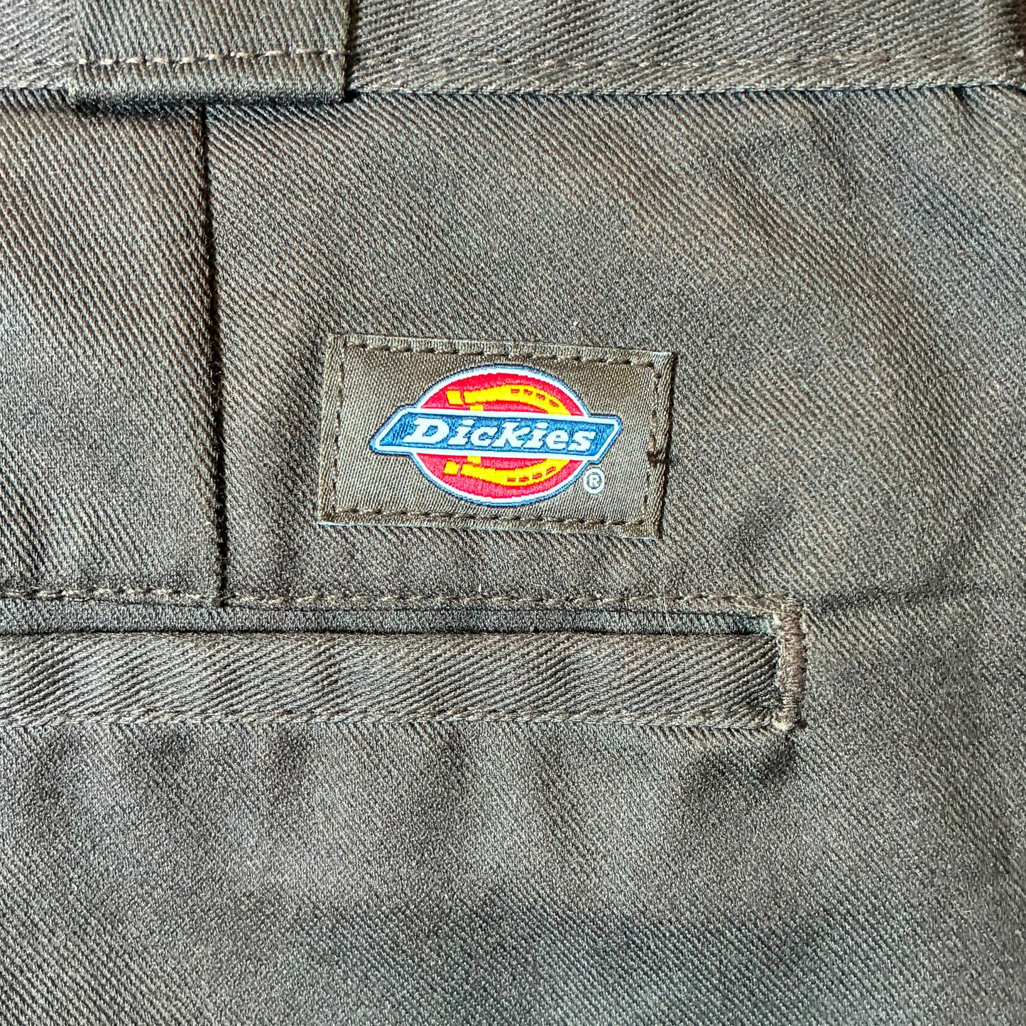 Pantalón Dickies vintage marrón chocolate talla 28 estilo workwear americano