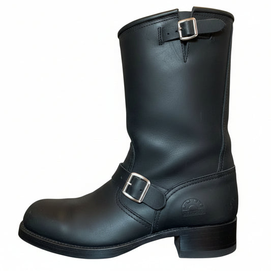 Botas Sendra Engineer Boots negras de piel vintage talla 45 con doble hebilla y fabricación artesanal en España.